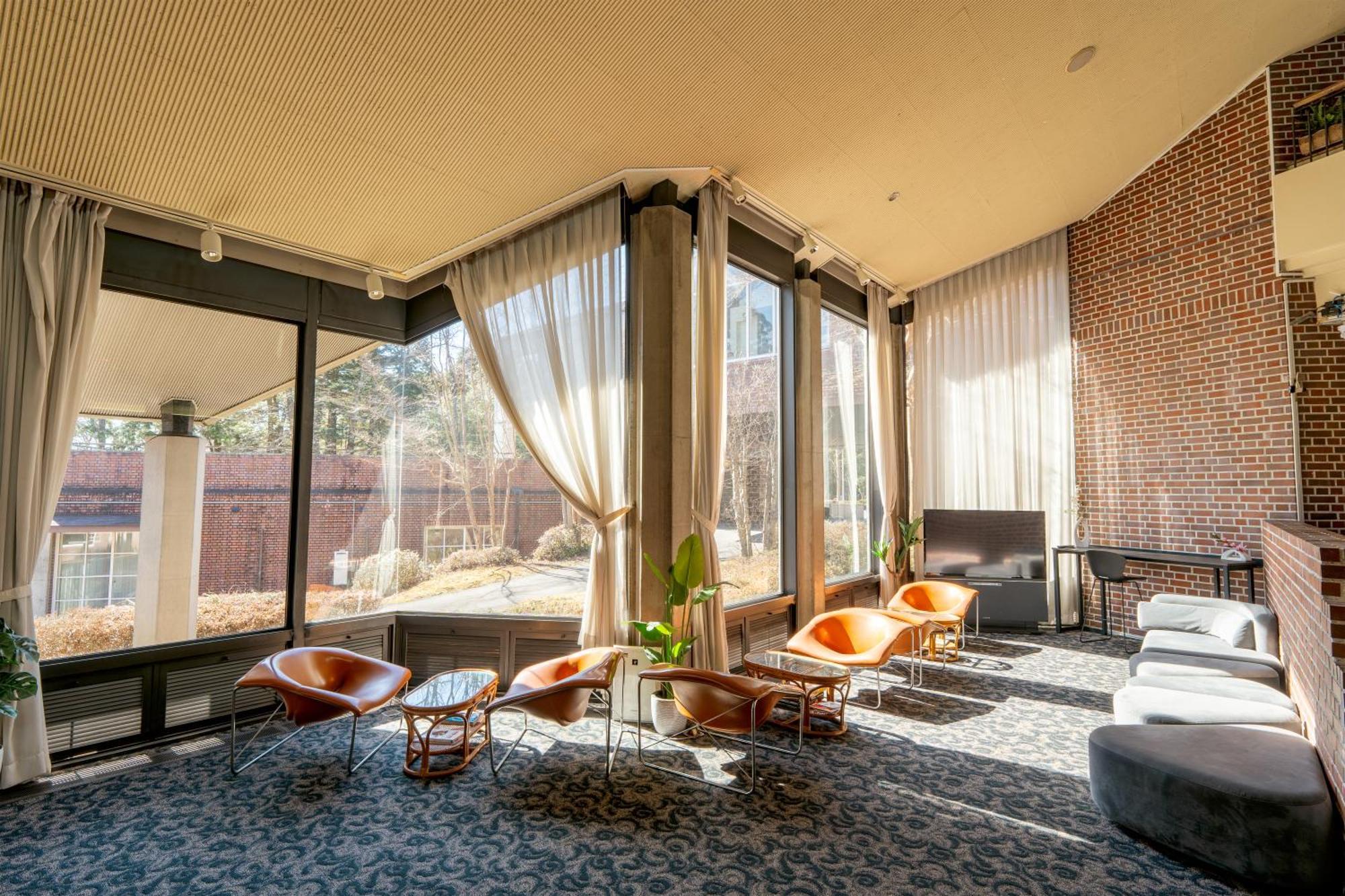 富士祥栄会館 Hotell Oyama  Exteriör bild