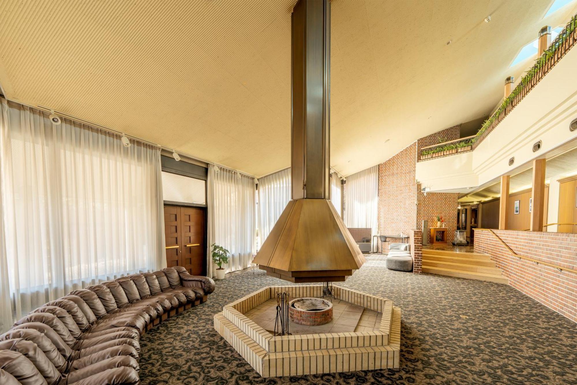 富士祥栄会館 Hotell Oyama  Exteriör bild