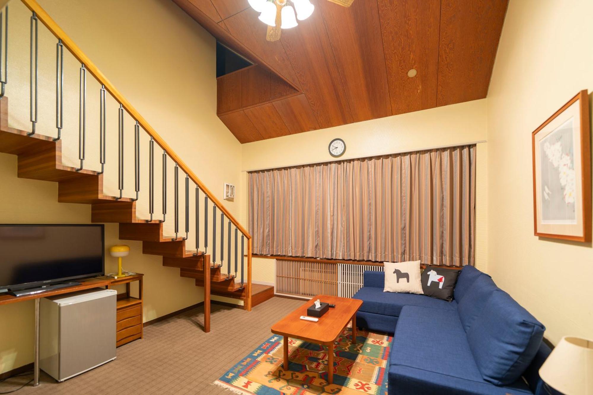 富士祥栄会館 Hotell Oyama  Rum bild